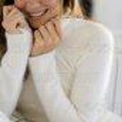 Profile Picture of Aimee Burr Winters (@HeadsBurr) on Twitter