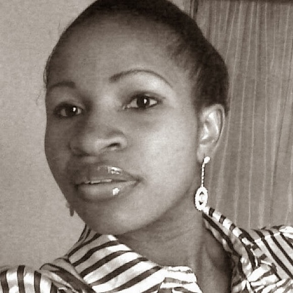 Profile Picture of Shulamite Ofem (@ofemshulamite) on Poshmark