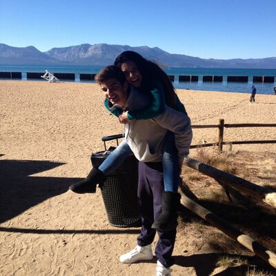 Profile Picture of Vlad Radulescu (@dduddu55) on Twitter