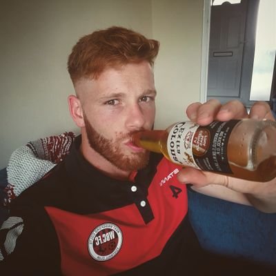 Profile Picture of Aaron Large (@Sir_Largey) on Twitter