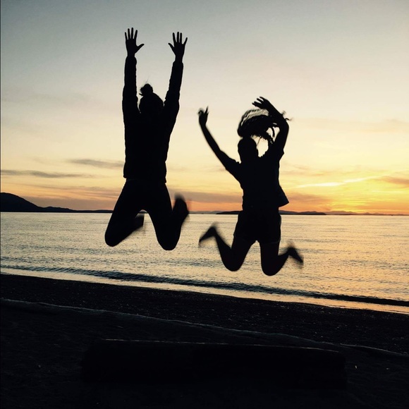 Profile Picture of Mayte Ramirez (@mayte_r98) on Poshmark