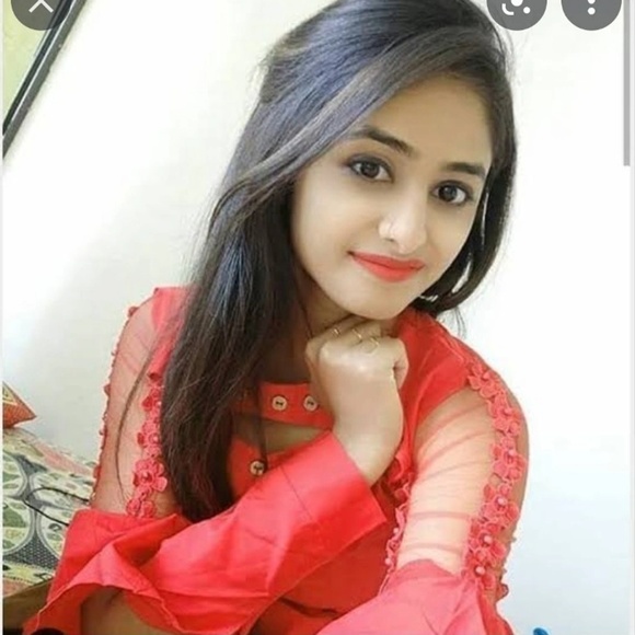 Profile Picture of Trisan Chatterjee (@tuhina171) on Poshmark