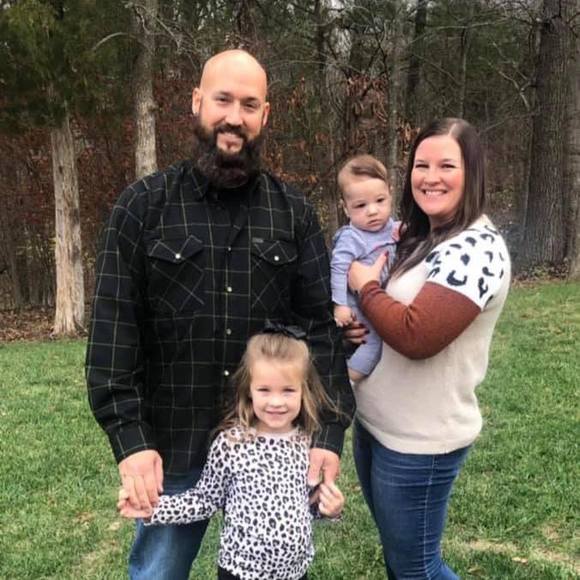 Profile Picture of David Henson (@davidchenson24) on Poshmark