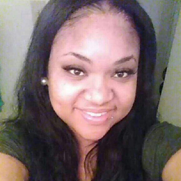 Profile Picture of Tiffany Lampkins (@lampkinstiff) on Poshmark