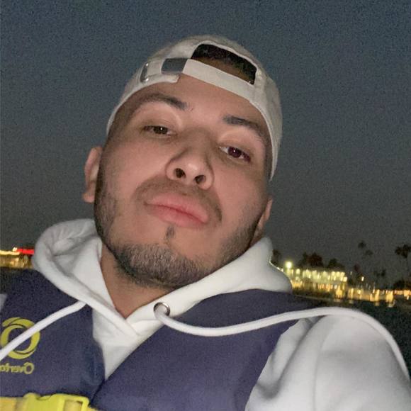 Profile Picture of Max michael Marquezcarrero (@cmmmmax) on Poshmark