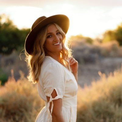 Profile Picture of Courtney Soliwoda (@CourtneyGracee_) on Twitter