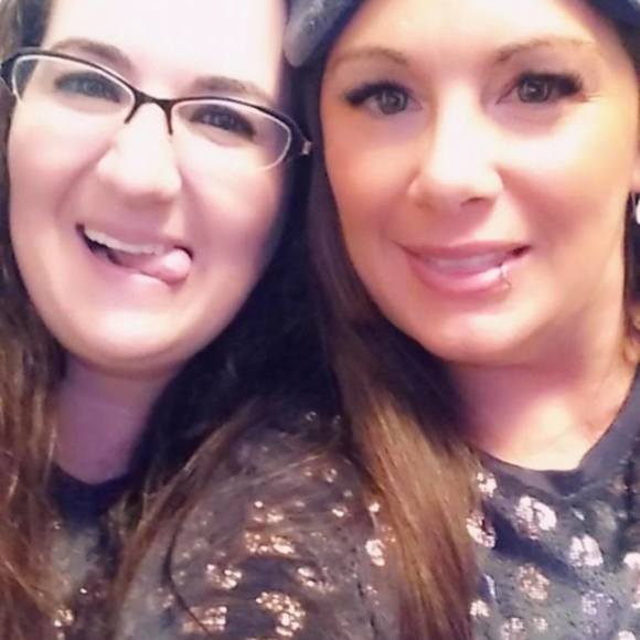 Crystal Favaloro - Poshmark Profile Picture of Crystal Favaloro (@crystal06359) on Poshmark