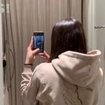 Profile Picture of >_< (@vicky__kleiner) on Instagram