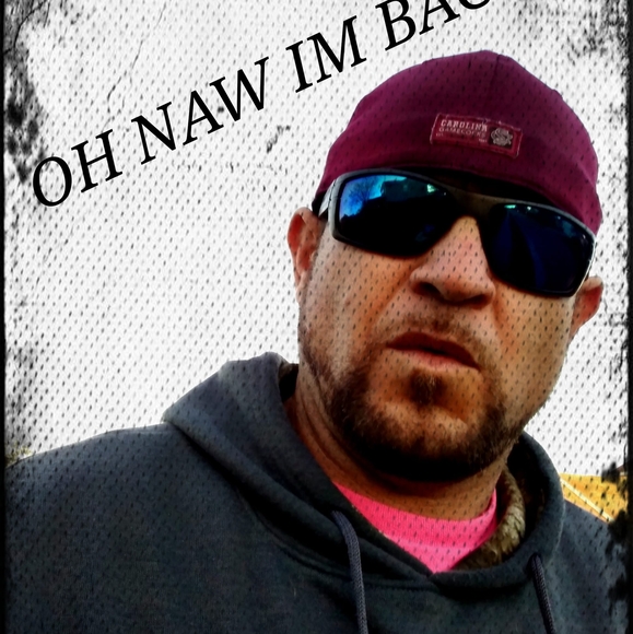 Profile Picture of Craig Gaskins (@craiggaskins) on Poshmark