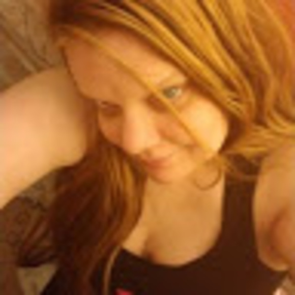 Profile Picture of Amanda noel Mullins (@princess190887) on Poshmark