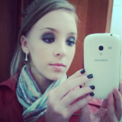 Profile Picture of Julia Lutz (@Lutz13Lutz) on Twitter
