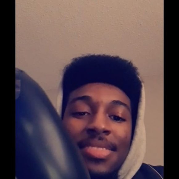 Profile Picture of Bryant Valentino (@watchmewowyou) on Poshmark