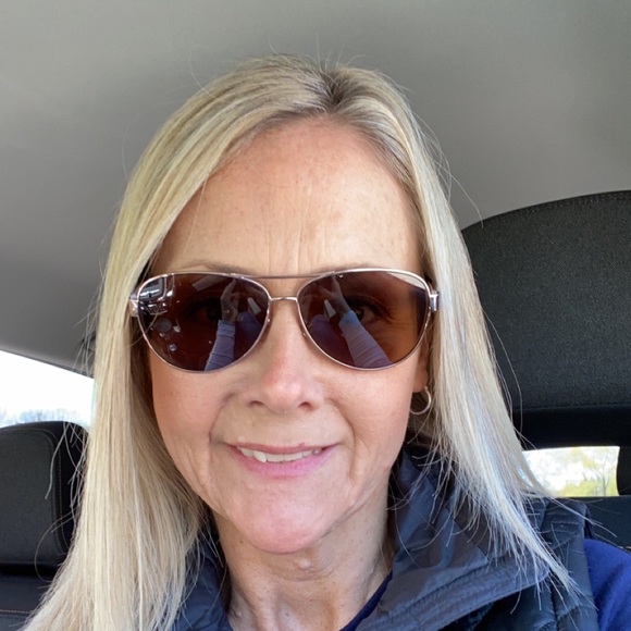 Profile Picture of Brandy Senkowski (@bsenkowski) on Poshmark