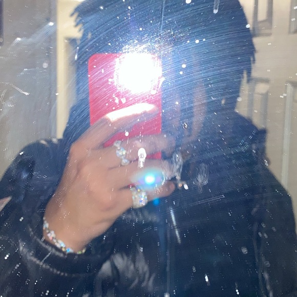 Profile Picture of Joel Jerez (@thereallilperkk) on Poshmark