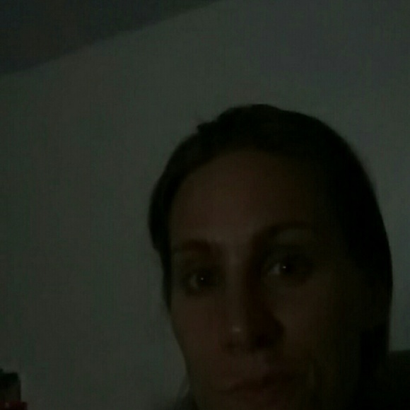 Profile Picture of Tamra Tossey (@tamratossey) on Poshmark