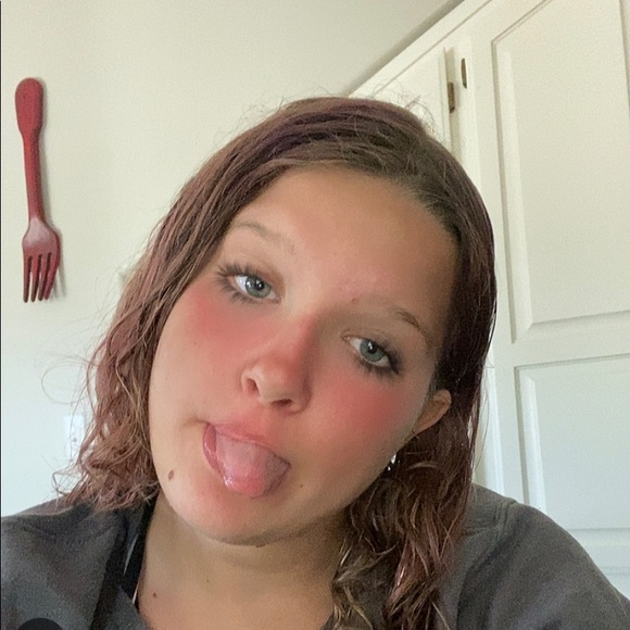 Profile Picture of Its just lexi Denight (@milfstore) on Poshmark