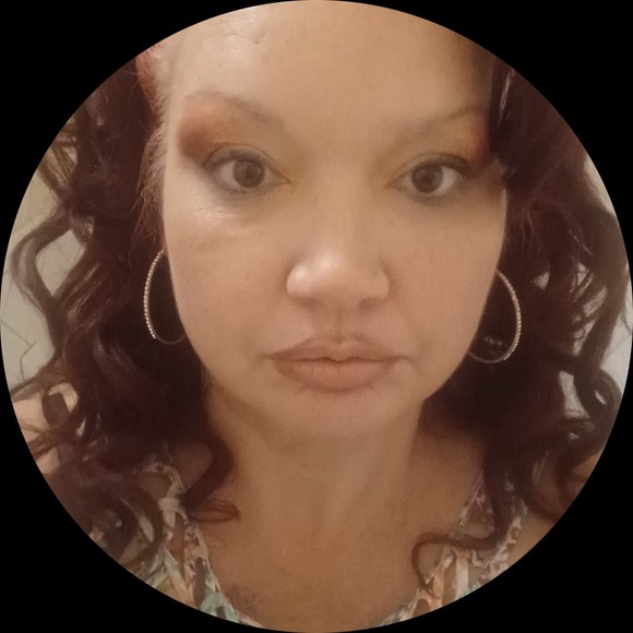 Profile Picture of Bree Miles (@pfft42) on Poshmark