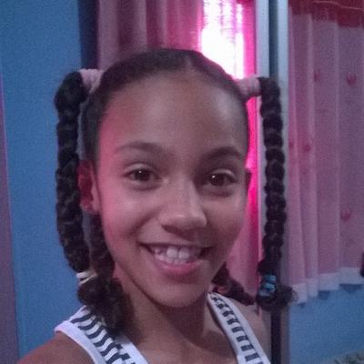 Profile Picture of Julia Bueno (@JuliabuenoBueno) on Twitter