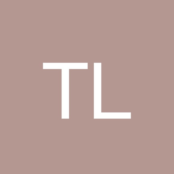 Profile Picture of T Lorinser (@tess9737) on Poshmark