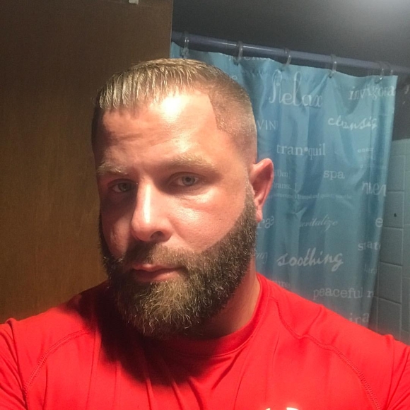 Profile Picture of Justin Danowski (@justinldanowski) on Poshmark