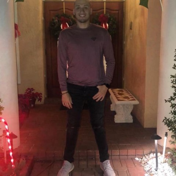 Profile Picture of Jonathan Almonte (@almonte1998) on Poshmark