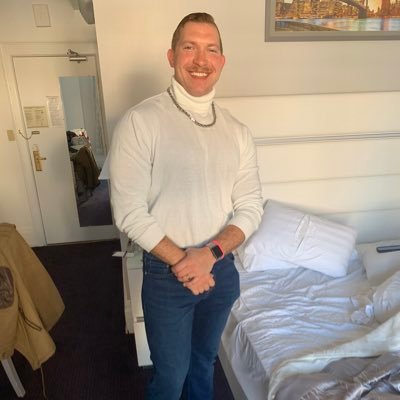 Profile Picture of Kyle Ullery (@TheBuffBanker) on Twitter