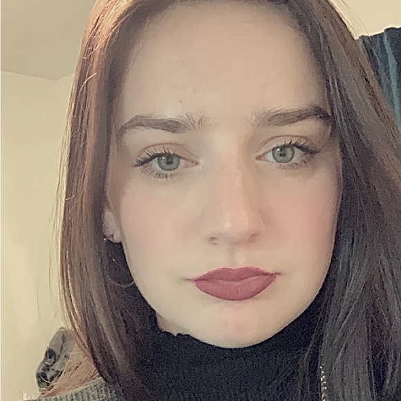 Profile Picture of Mallory Mccarthy (@mallorymccarthy) on Poshmark