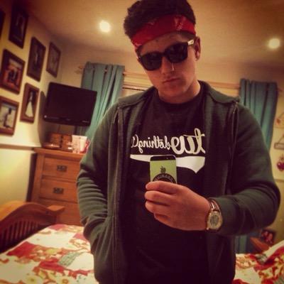 Profile Picture of Aaron Thornhill (@AaronThorn3yy) on Twitter