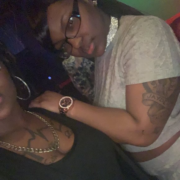 Profile Picture of Jasmine Pineda (@3kings_onequeen) on Poshmark