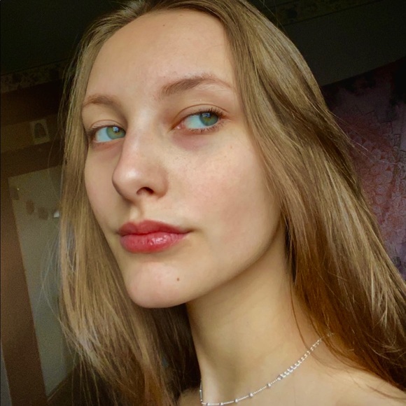 Profile Picture of Abby Trefelner (@abbytrefelner) on Poshmark