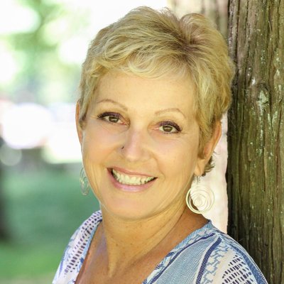 Profile Picture of Sandra Craig (@SandraSellsPoCo) on Twitter