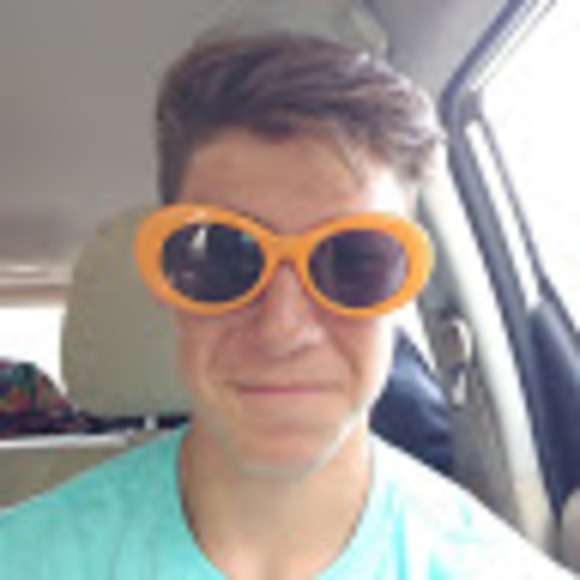 Profile Picture of Bobby Barton (@bobbybarton3) on Poshmark