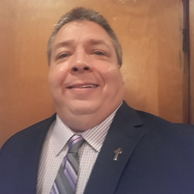 Profile Picture of Ron Holcomb (@RonHolcomb10) on Twitter