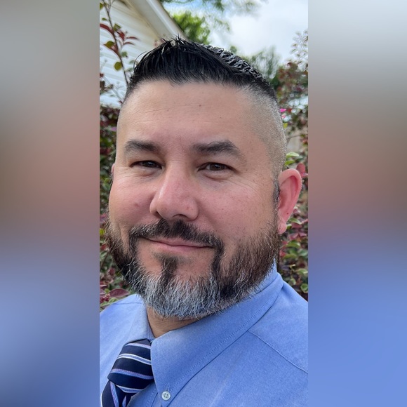 Profile Picture of Robert Boucher (@robertbouche581) on Poshmark