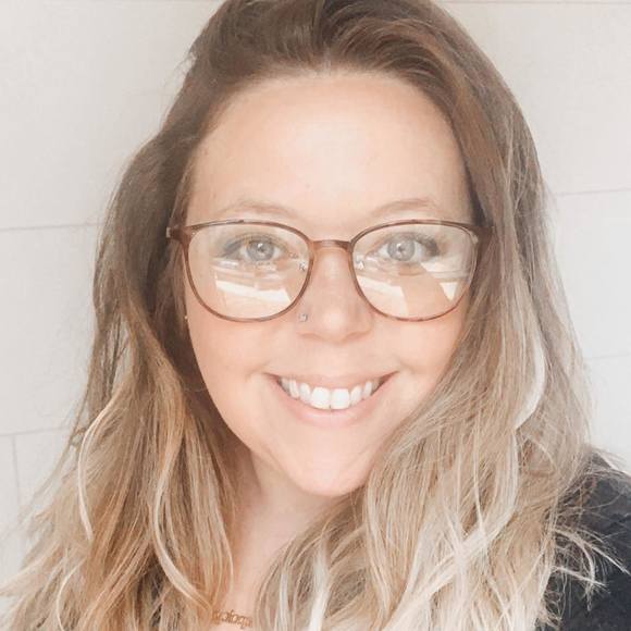 Profile Picture of Marie Hannus (@toastermarie) on Poshmark