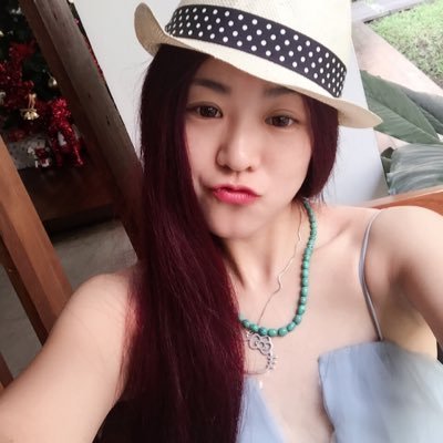 Profile Picture of Cici (@YuqianZhang2) on Twitter