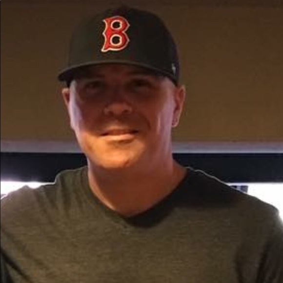 Profile Picture of Andrew Wallace (@19wallace75) on Poshmark