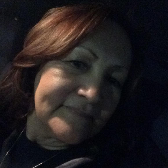 Profile Picture of Lisa Reesing (@lreesing) on Poshmark