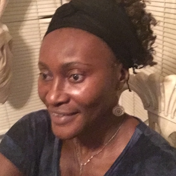 Profile Picture of Hannah Hamelberg (@fondoffun) on Poshmark