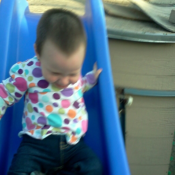 Profile Picture of Ruby Campos (@rvcy) on Poshmark