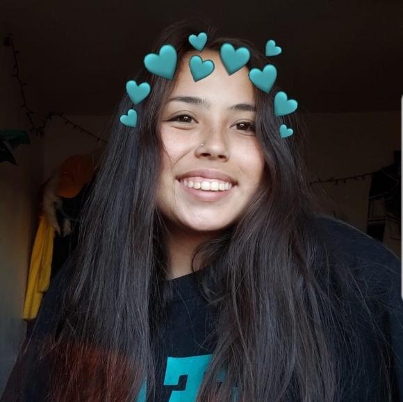 Profile Picture of Leilani Pableo (@leilanilmpableo) on Poshmark