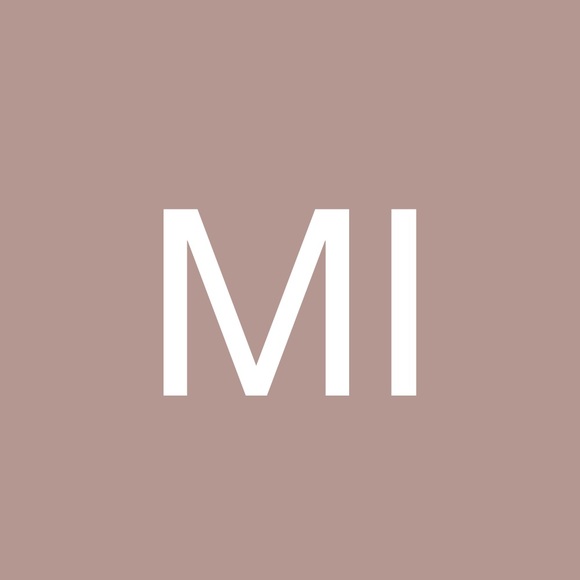 Profile Picture of Mersman Imbrogno (@270sf6hyh) on Poshmark