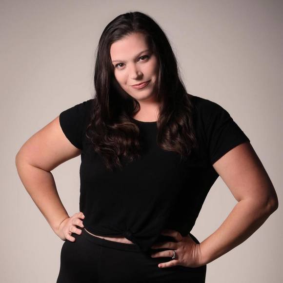 Profile Picture of Megan Wolf (@mmwolf625) on Poshmark