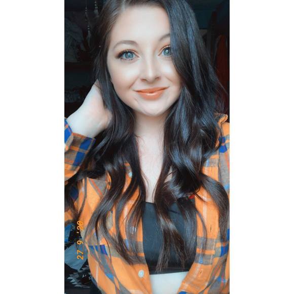 Profile Picture of Brianna Mcmorran (@briannamcmorran) on Poshmark