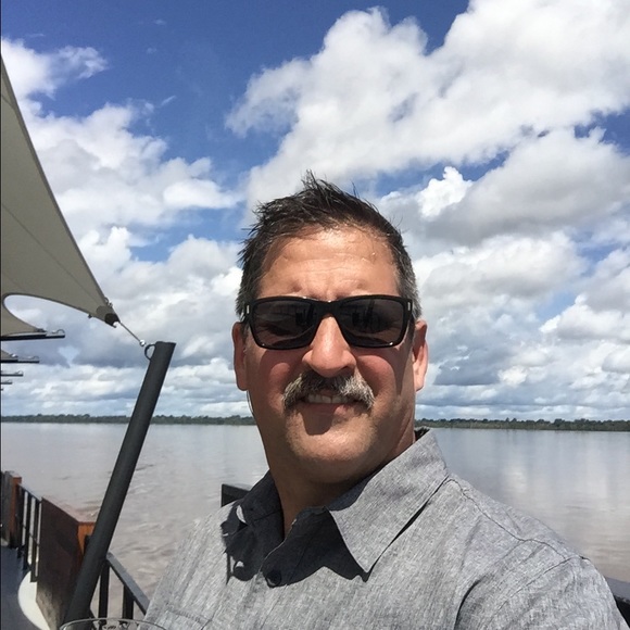 Profile Picture of Petrr Drazba (@leomurray) on Poshmark