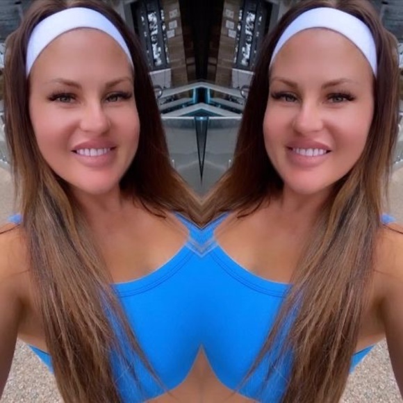 Laura Keddie - Poshmark Profile Picture of Laura Keddie (@kbandsaustralia) on Poshmark