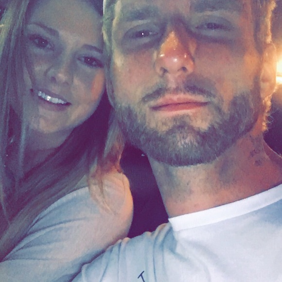 Profile Picture of Joshua Thornell (@joshuarabbit) on Poshmark