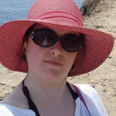 Profile Picture of Helen Mounser (@hlmounser) on Twitter