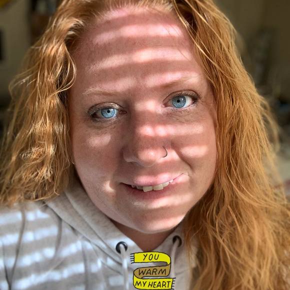 Profile Picture of Danielle Bryson (@danielle_bryson) on Poshmark