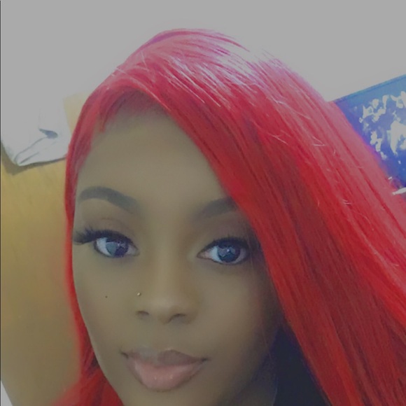 Victoria Rollins - Poshmark Profile Picture of Victoria Rollins (@victoria2833) on Poshmark